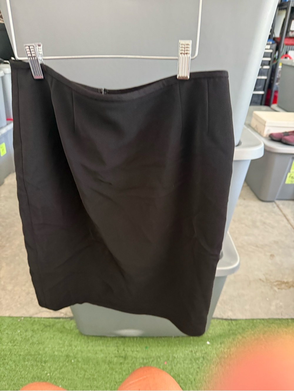 Classic Black Pencil Skirt - Women p43